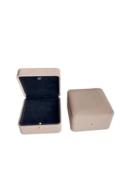 PENDANT SET BOX - Brown Leather Series