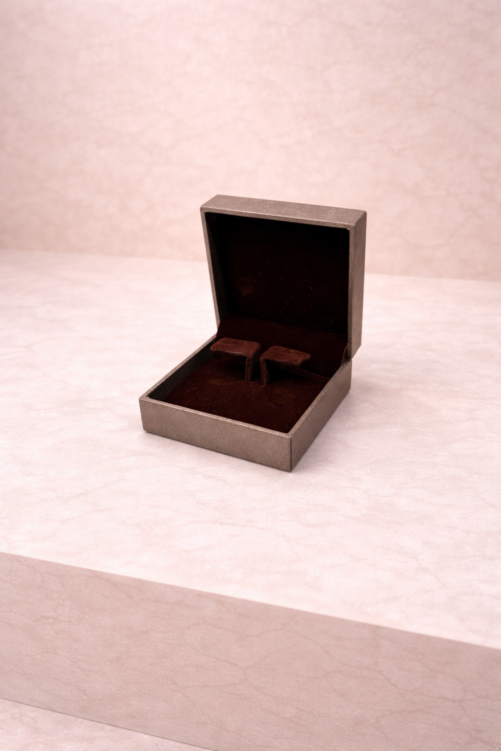 Metallic Gold H Bali Box