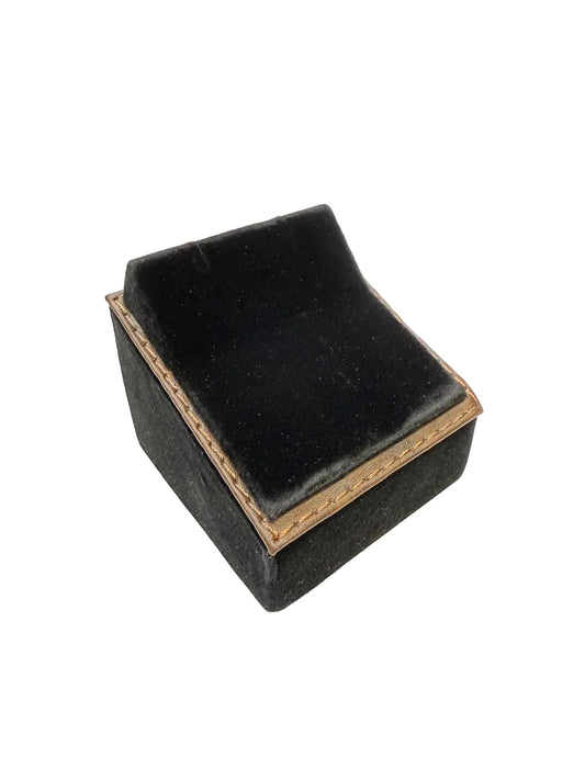 Black Stitch Counter Jhumka