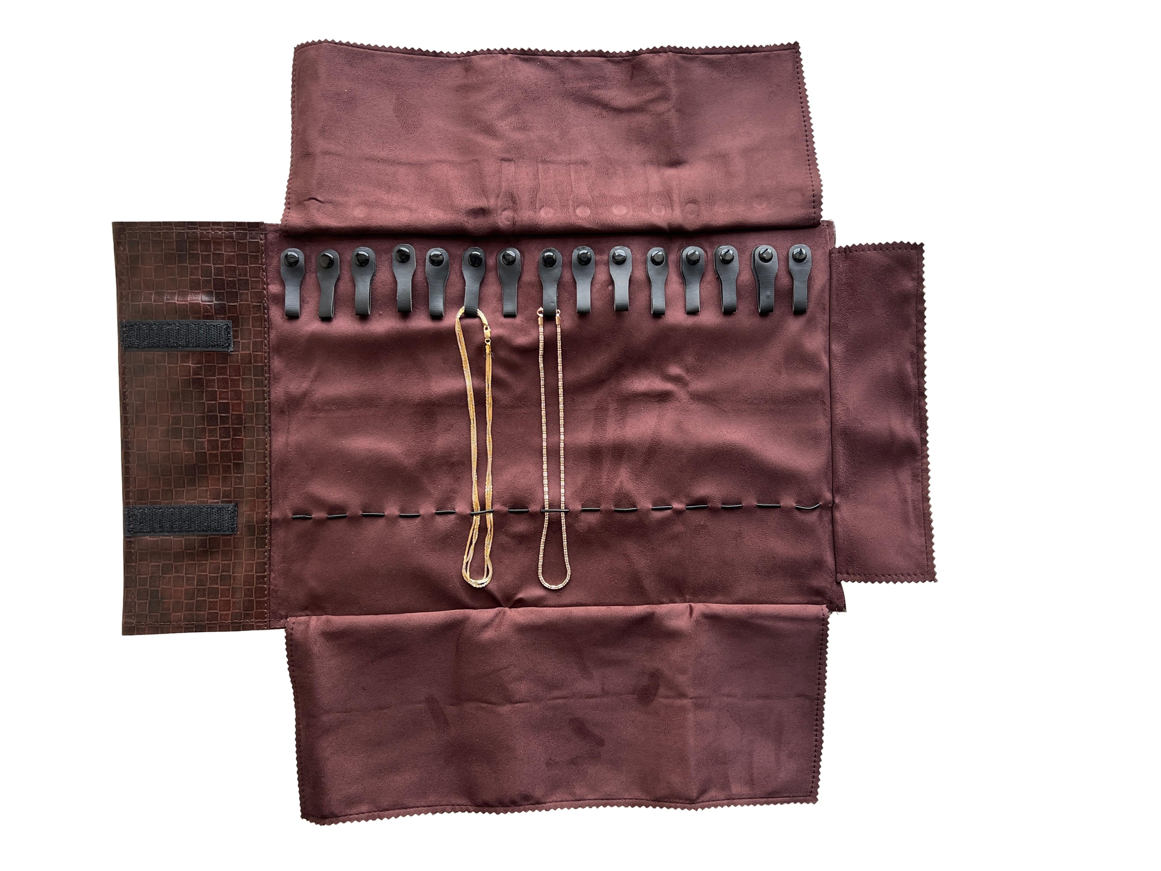 Chain Roller Brown Suede