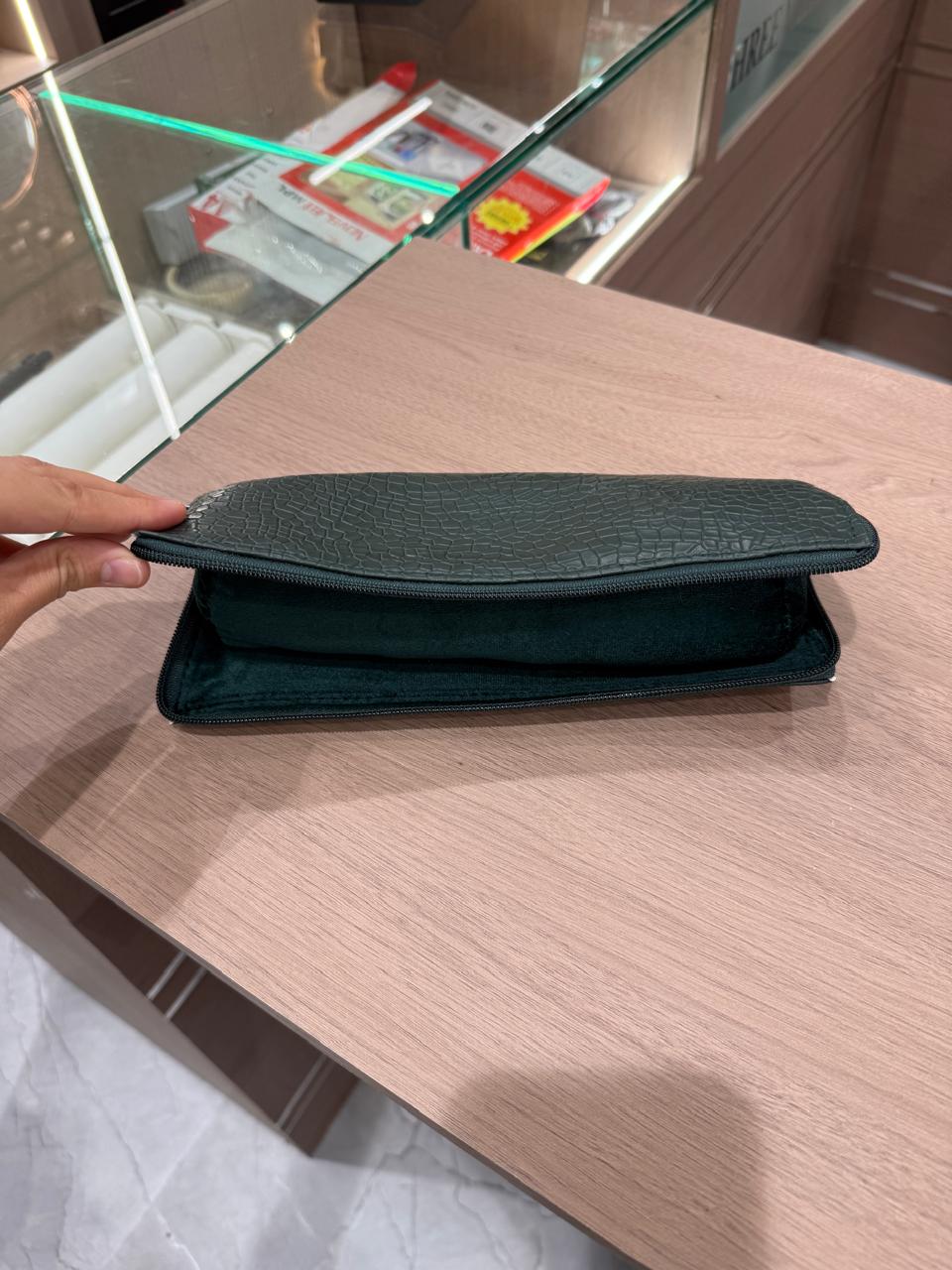 Single Roll Bangle Folder - Green Crocodile