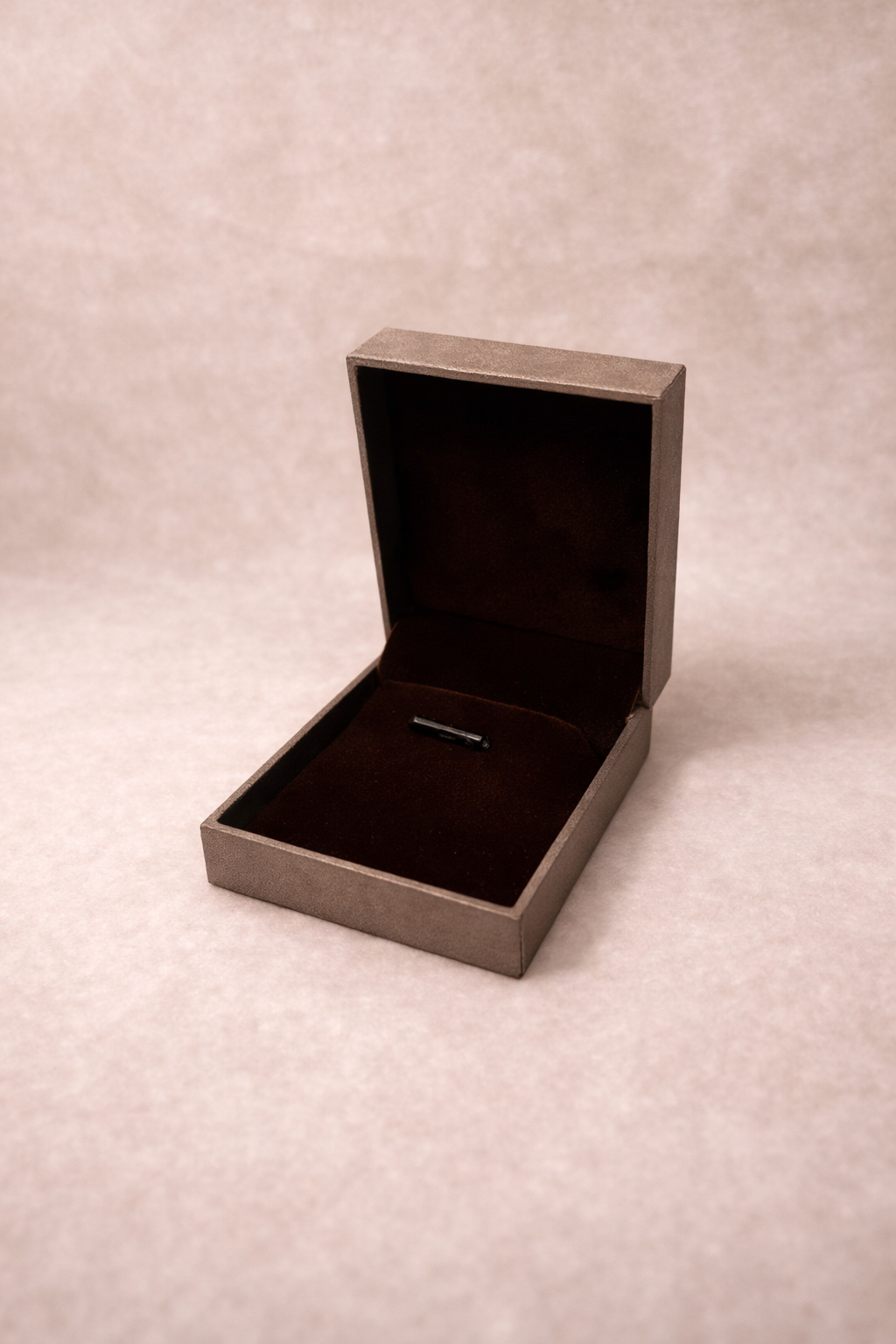Metallic Gold Pendant Box